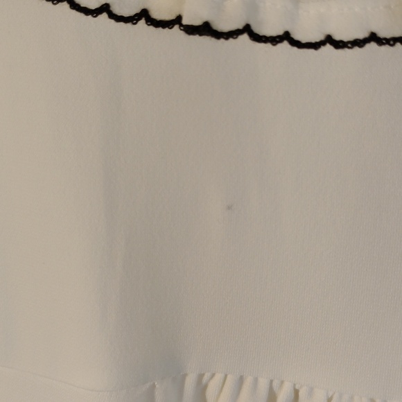Cato White Blouse with Black Accents - Picture 6 of 10
